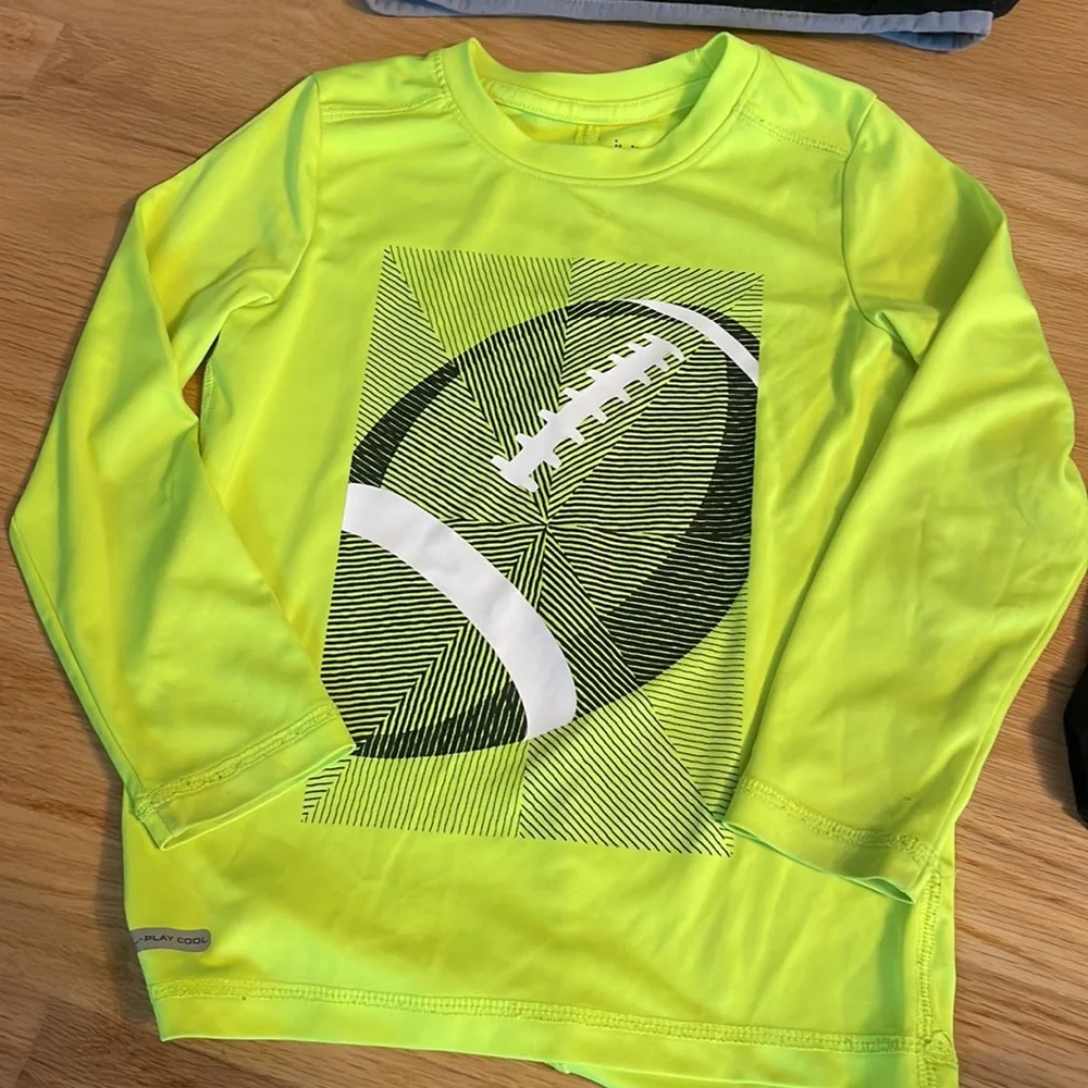 Kids Nike, Reebok, Sports, Soccer and Football Bundle, 4 pcs, size: 4/5 - Picture 8 of 10
